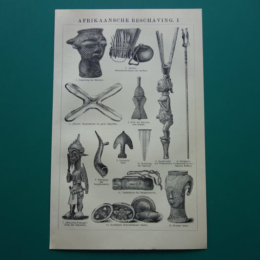 Illustratie van Afrikaans aardewerk, wapens, maskers, geld. Originele antieke prent uit 1914 over kunst en artefacten uit Afrika Vintage print