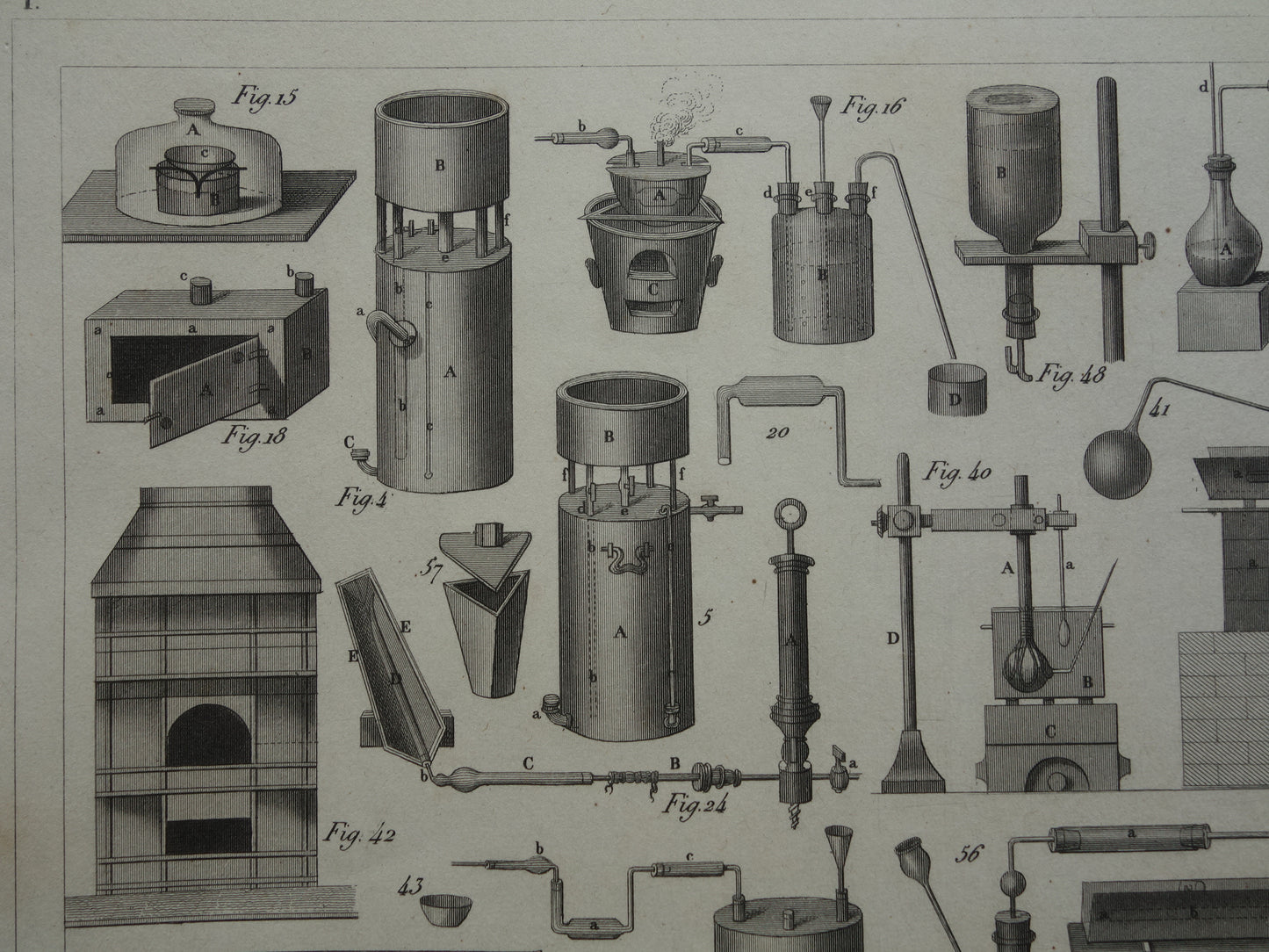 Über 170 Jahre alter Druck von Glaswaren und Öfen für wissenschaftliche Experimente, Reagenzgläser, antiker Wissenschaftsdruck über Chemielabor, Laborplakatdruck